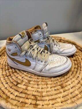Nike High-Top Sneakers in White and Gold Accents FD2597-107
